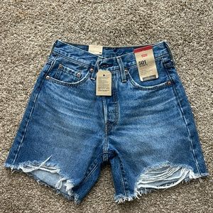 Brand new 90s Levi’s 501 shorts